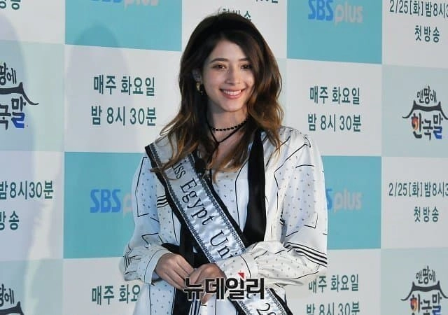 1722252524-6.jpg 미스 이집트녀에 한국식 화장을 한 결과